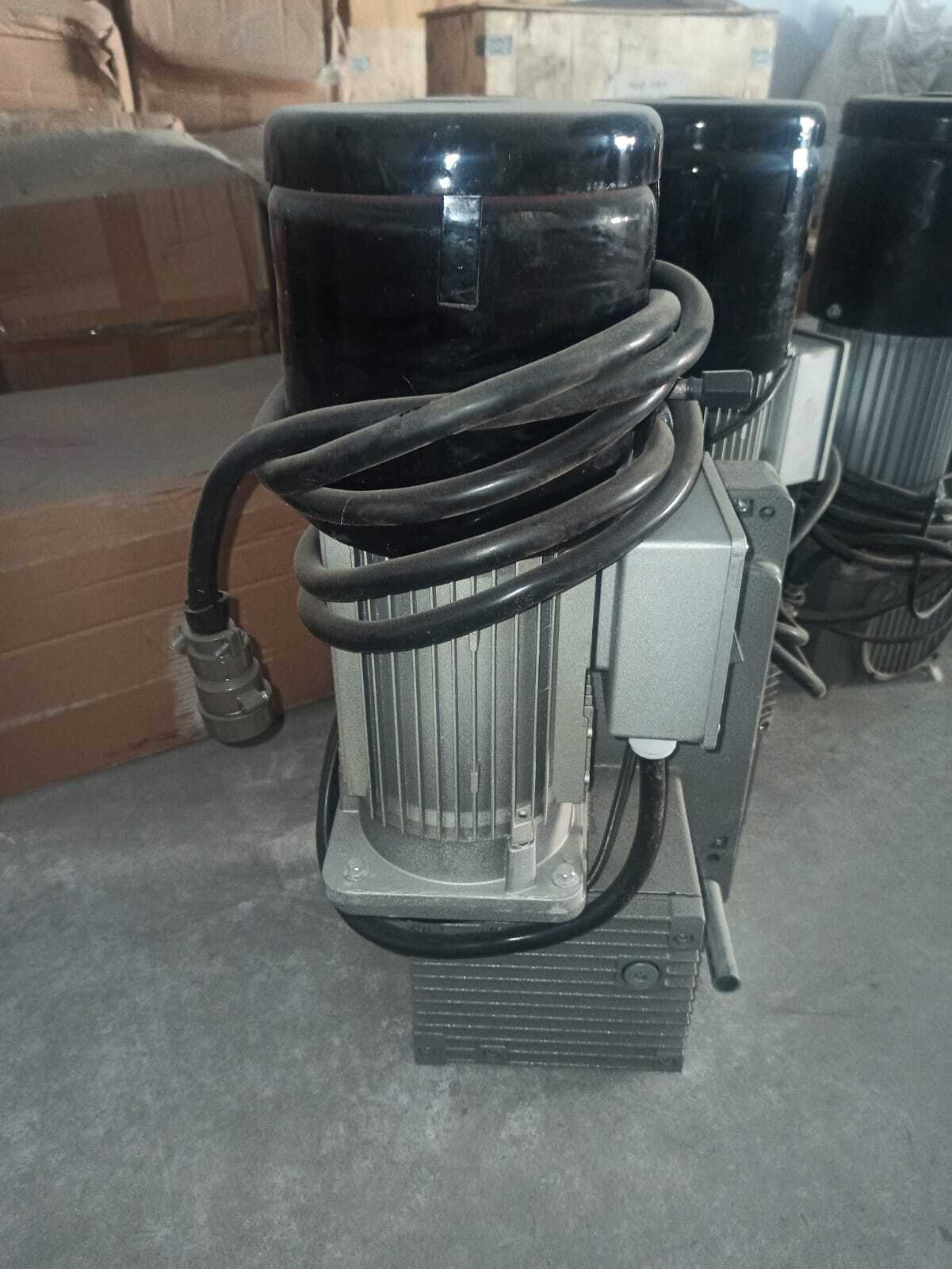 Corrosion Free Steel Suspended Platform - Color: Gray