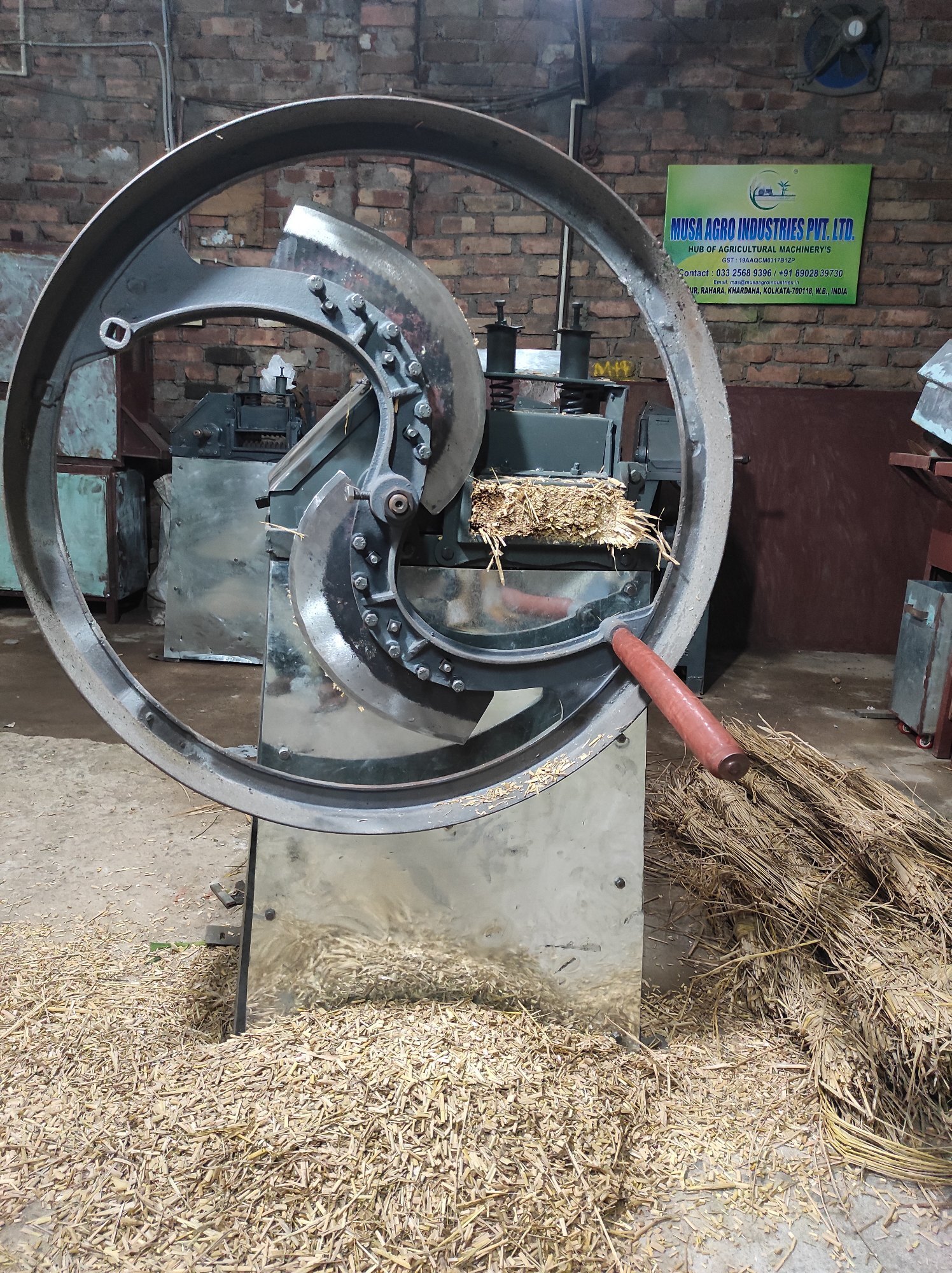 Chaff Cutter With Motor