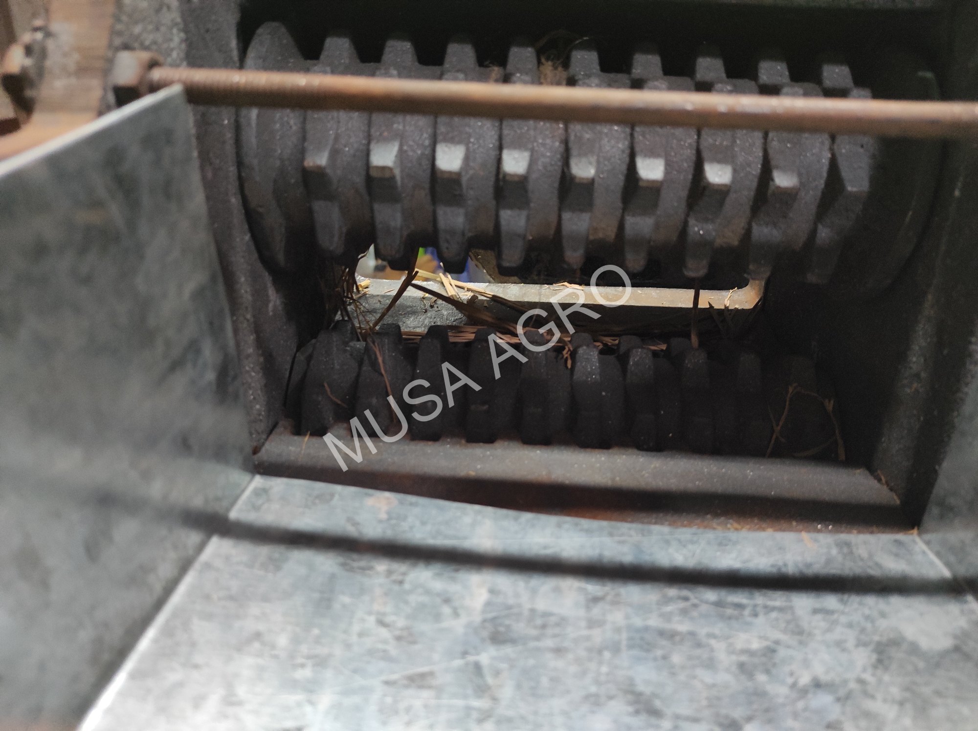 Chaff Cutter Kutti Machine - Capacity: 5-10 Kg/hr