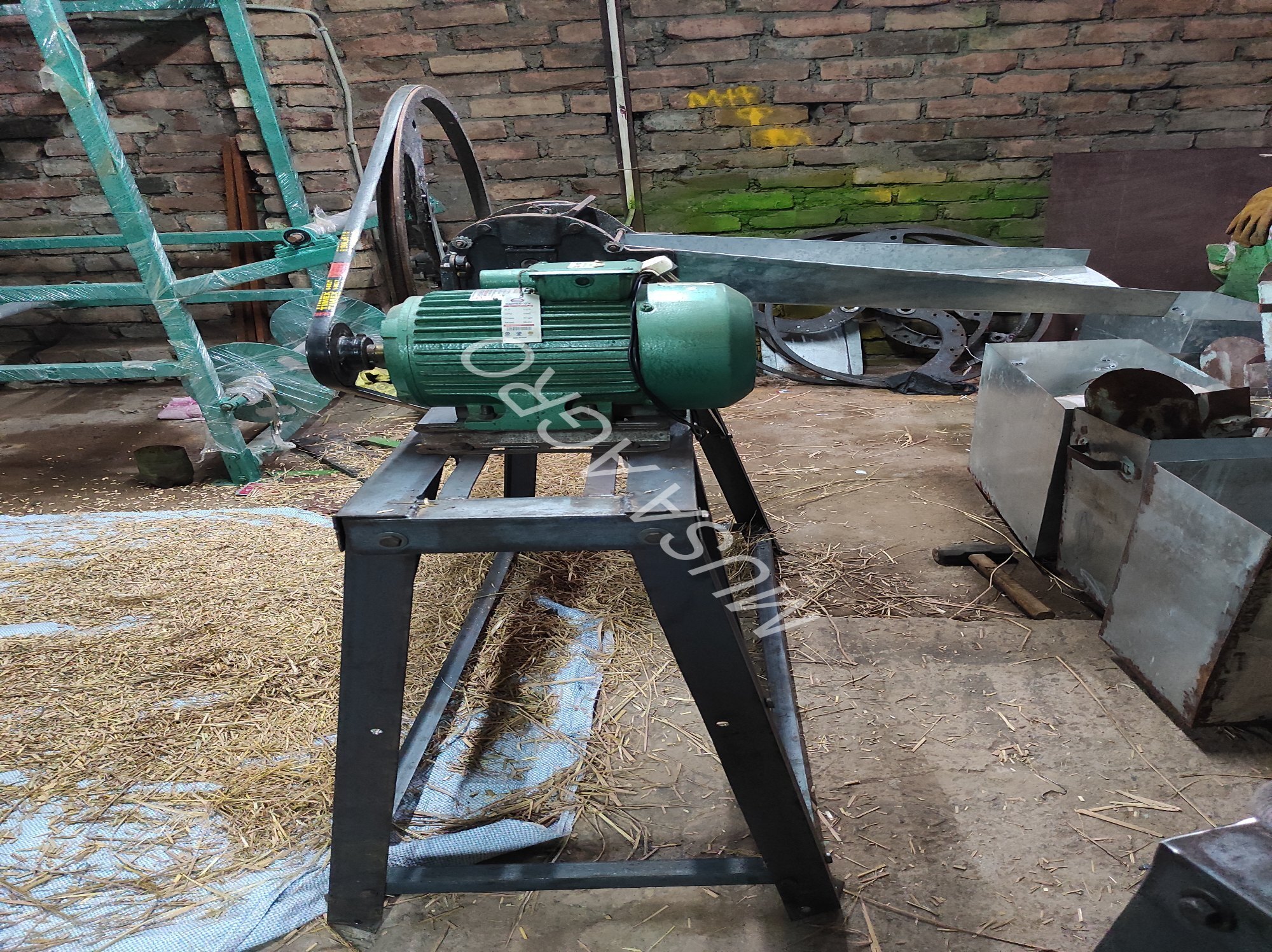 Chaff Cutter Kutti Machine - Capacity: 5-10 Kg/hr