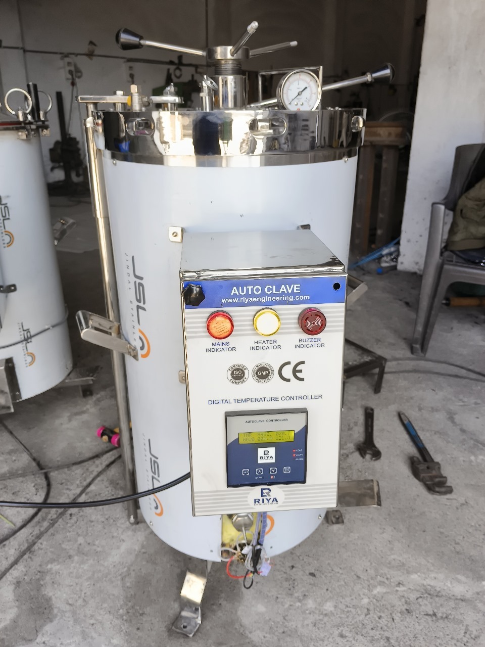 Vertical Autoclave - Stainless Steel 304, 450 Mm X 750 Mm, Double Door | Fully Automatic Operation, 121â°c Sterilizing Temperature, Pressure Steam Sterilization