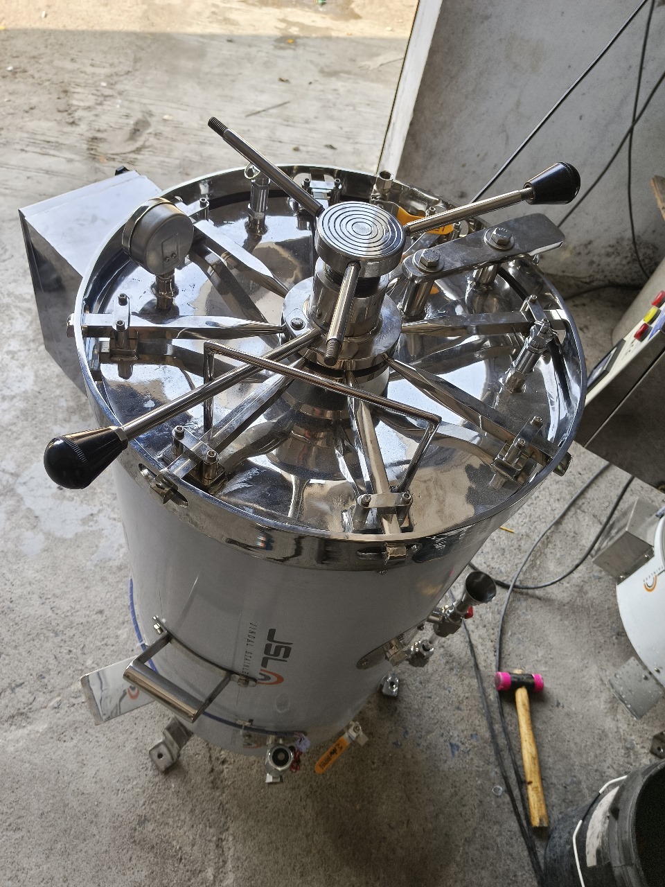 Vertical Autoclave - Stainless Steel 304, 450 Mm X 750 Mm, Double Door | Fully Automatic Operation, 121â°c Sterilizing Temperature, Pressure Steam Sterilization