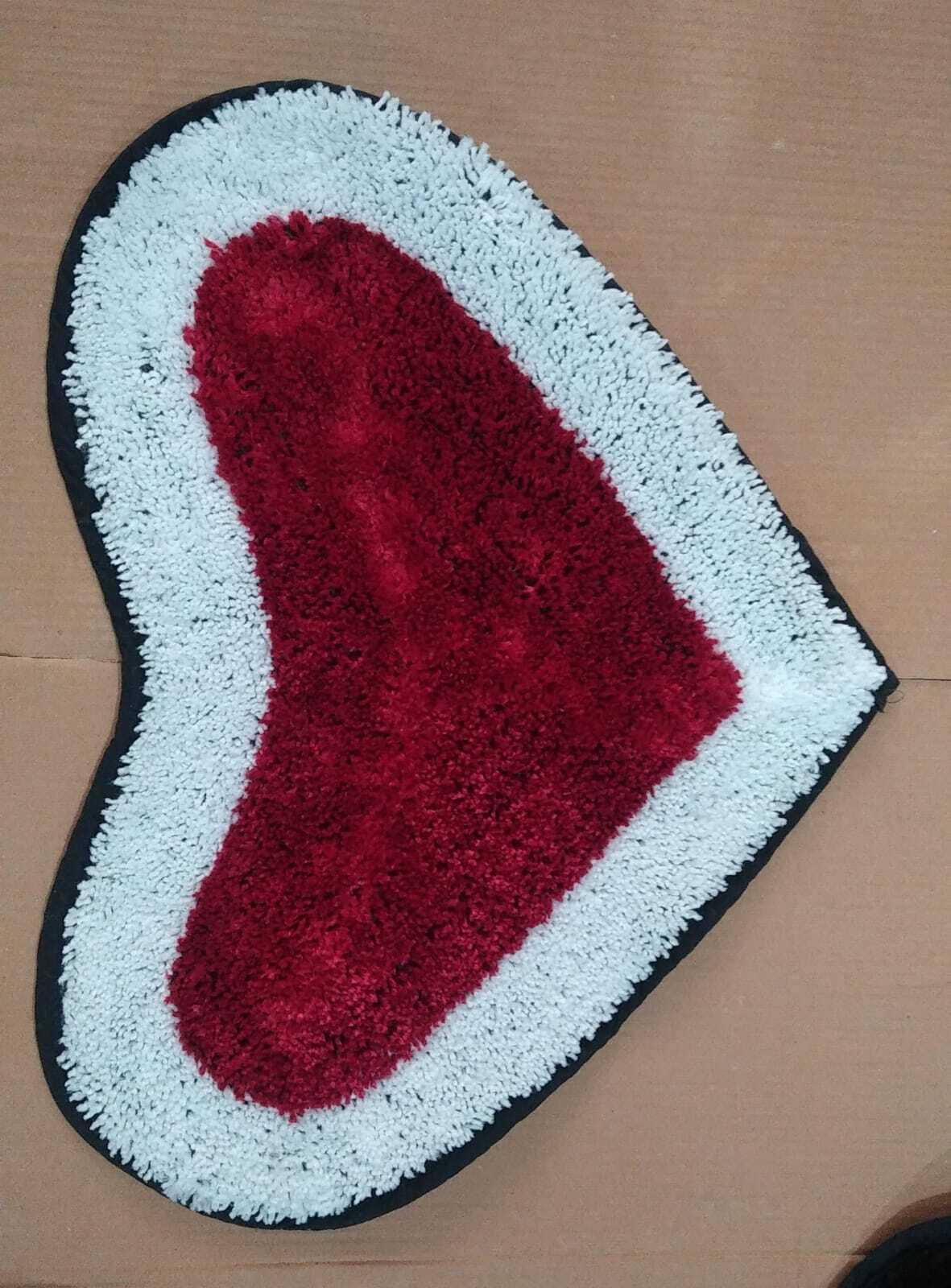 Micro Heart Shaped Mats - Polyester, 16x24 Inches, Multi Coloured | Anti Slip, Quick Drying, Washable, Water Absorbent, Soft Design