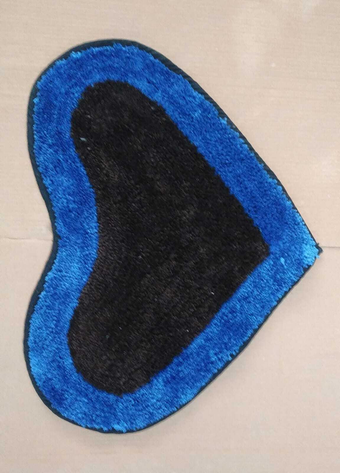 Micro Heart Shaped Mats - Polyester, 16x24 Inches, Multi Coloured | Anti Slip, Quick Drying, Washable, Water Absorbent, Soft Design