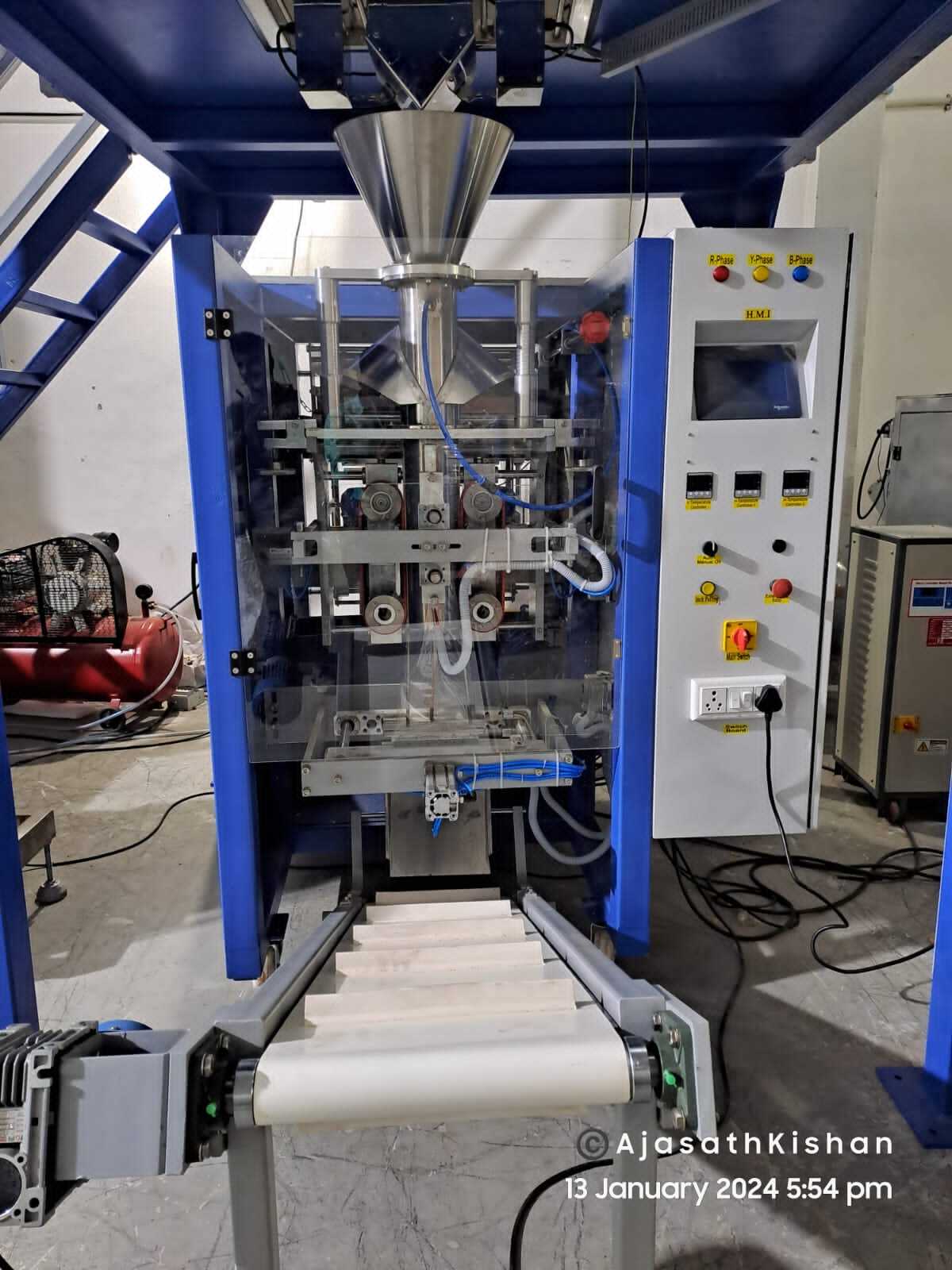 Form Fill Seal Machine - Stainless Steel 304, 1500mm Height, 1000 Pouches/hour Speed | Automatic Operation, Coated Surface Treatment, 36 Months Warranty, Electric Power Source