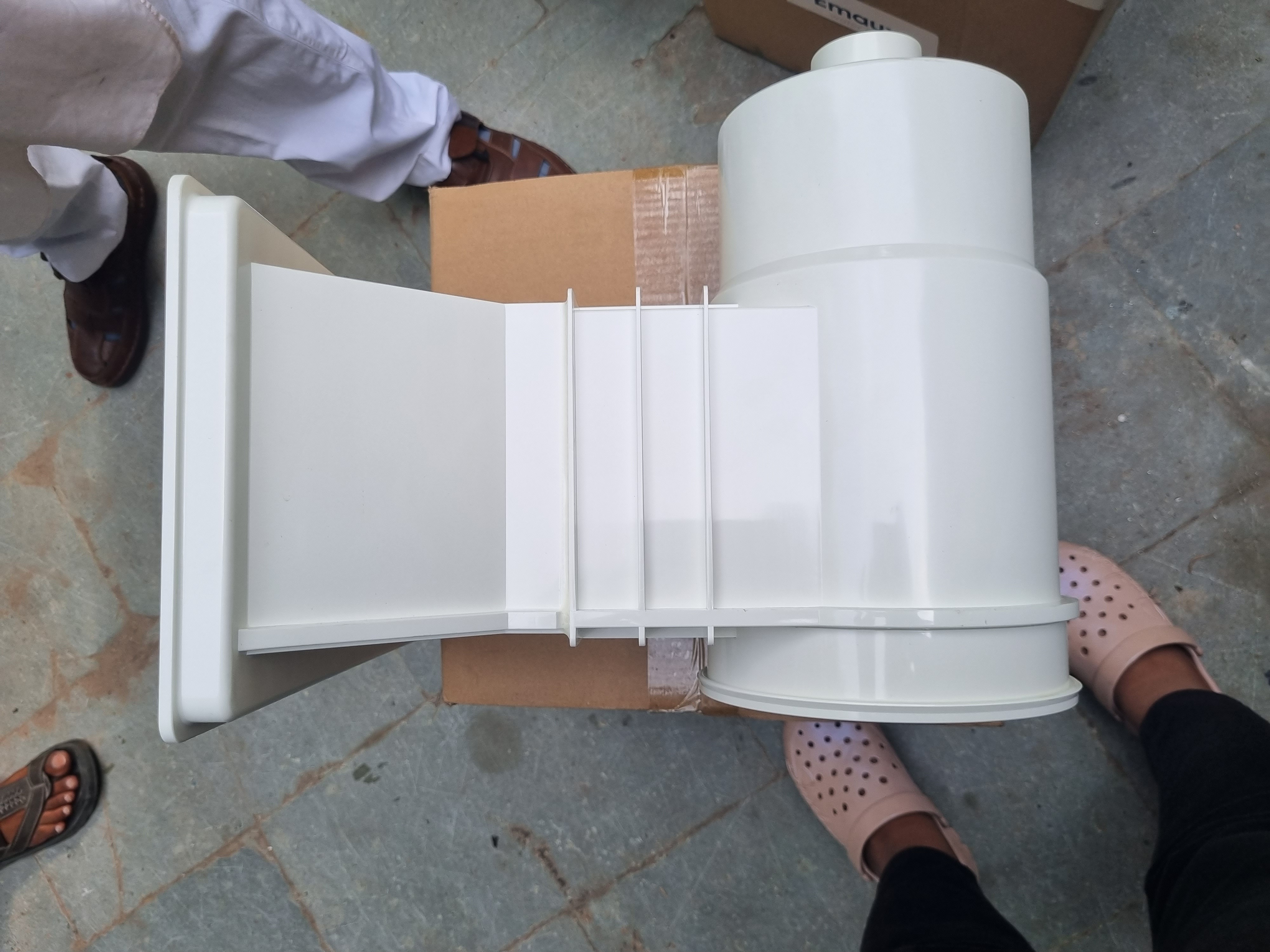 Swimming Pool Skimmer - High Quality Plastic , Heavy-duty Design For Concrete, Fiberglass And Vinyl Surfaces, 6 Month Warranty, Timely Delivery