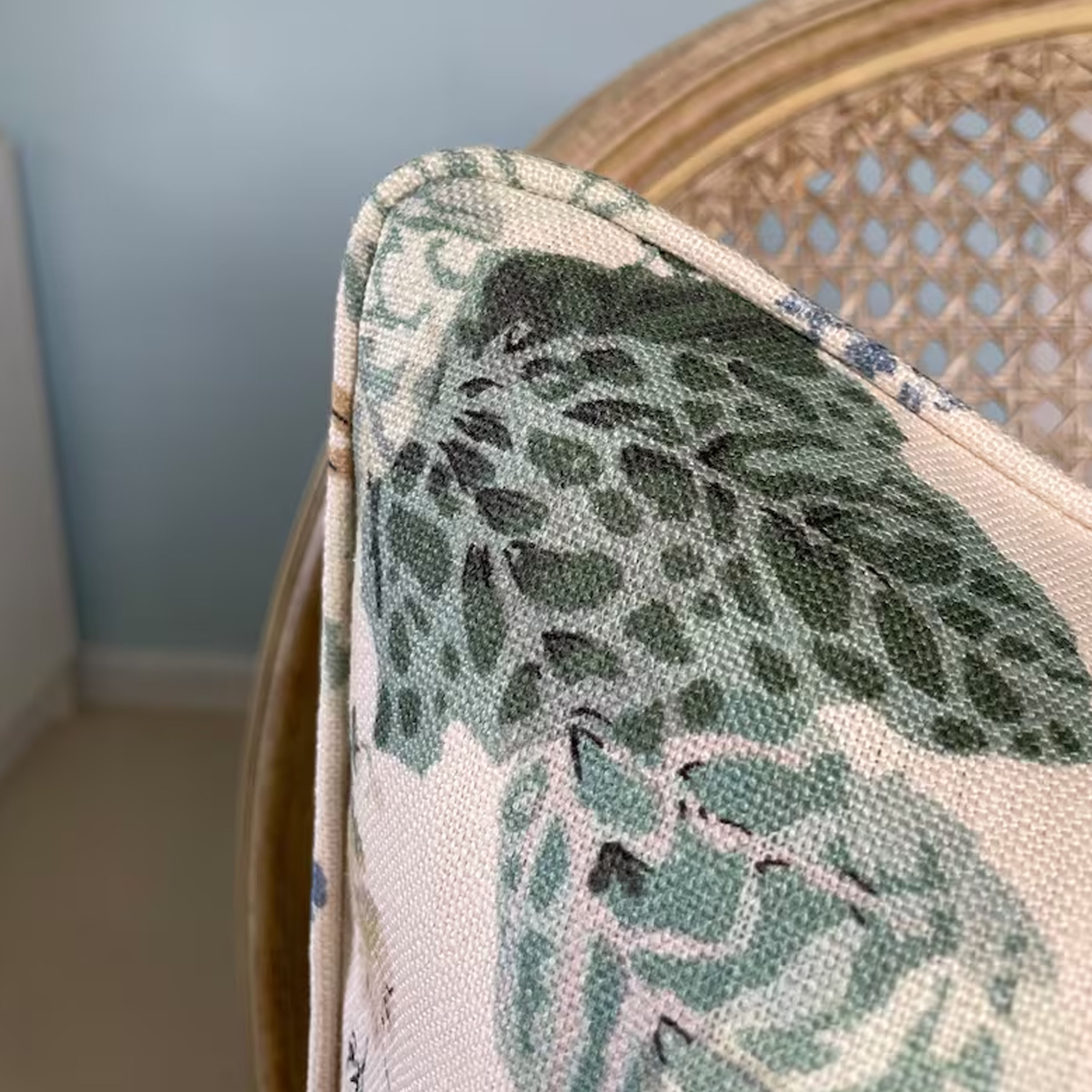 Polyester Jute Printed Cushion Covers - 100% Polyester, 12x12 To 24x24 Inch, Multicolor | Zipper Closure, Easy Maintenance, Aesthetic Elegance
