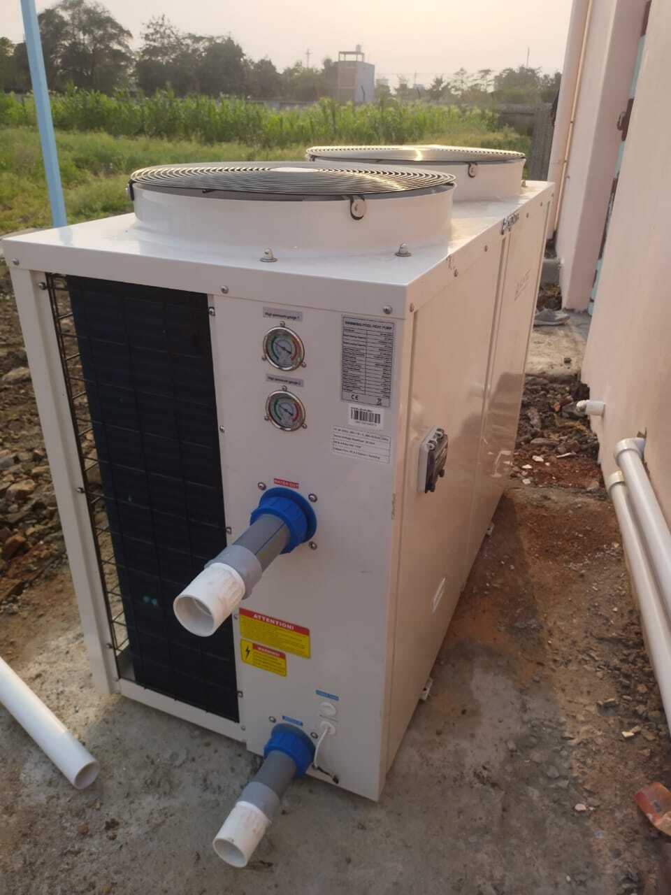 Pool Heat Pump - Capacity: 35000 Liter/day