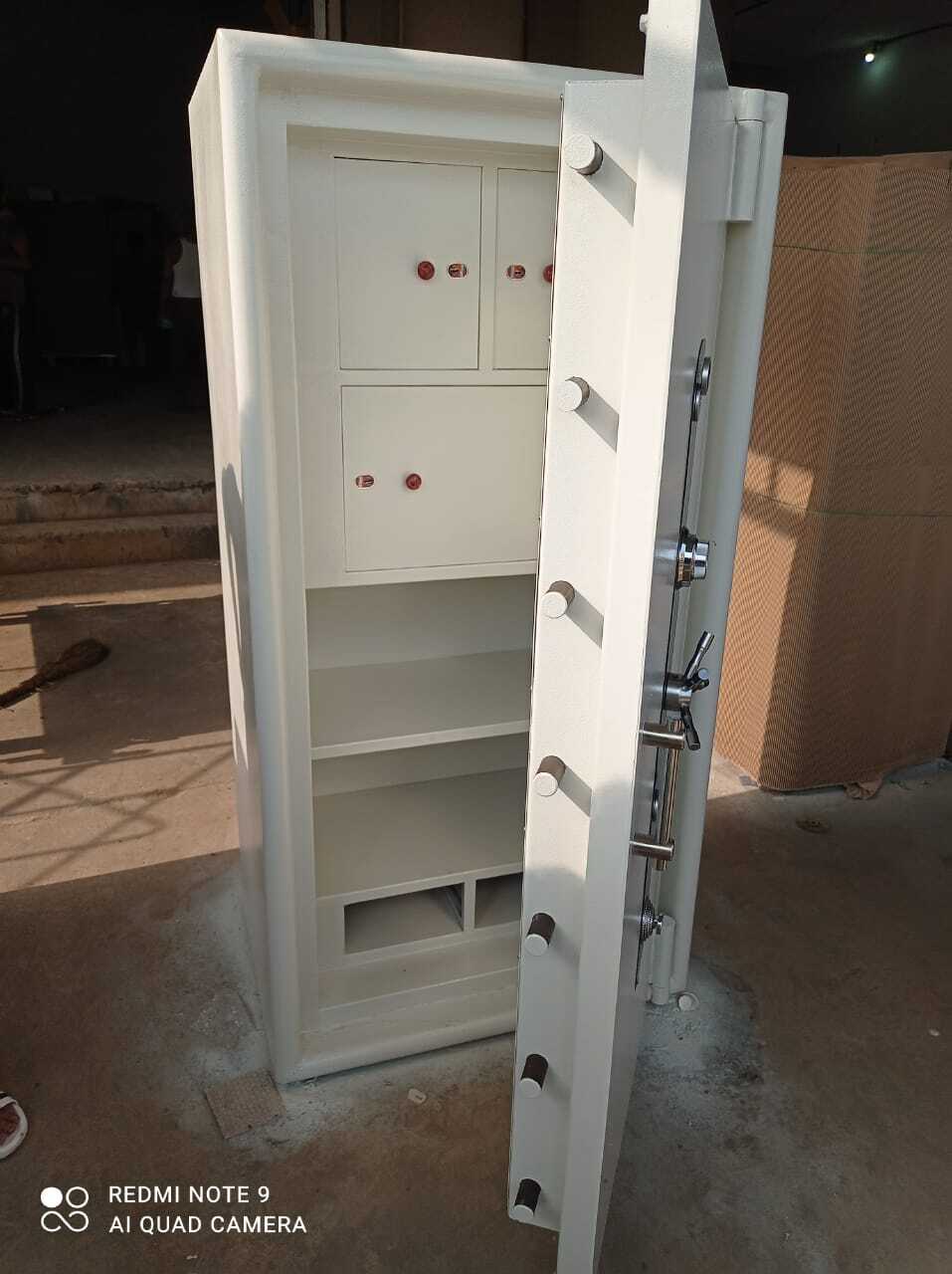 Single Door Jewellery Safe - Alter Distance: Na