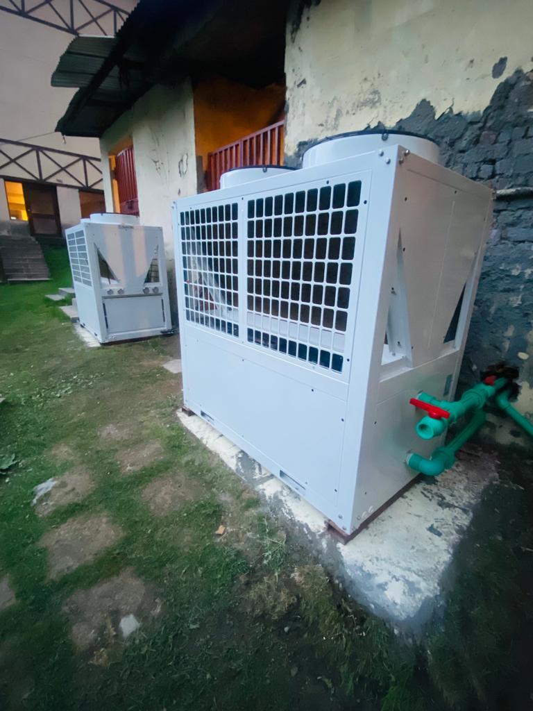 Evi Heat Pump - Color: White