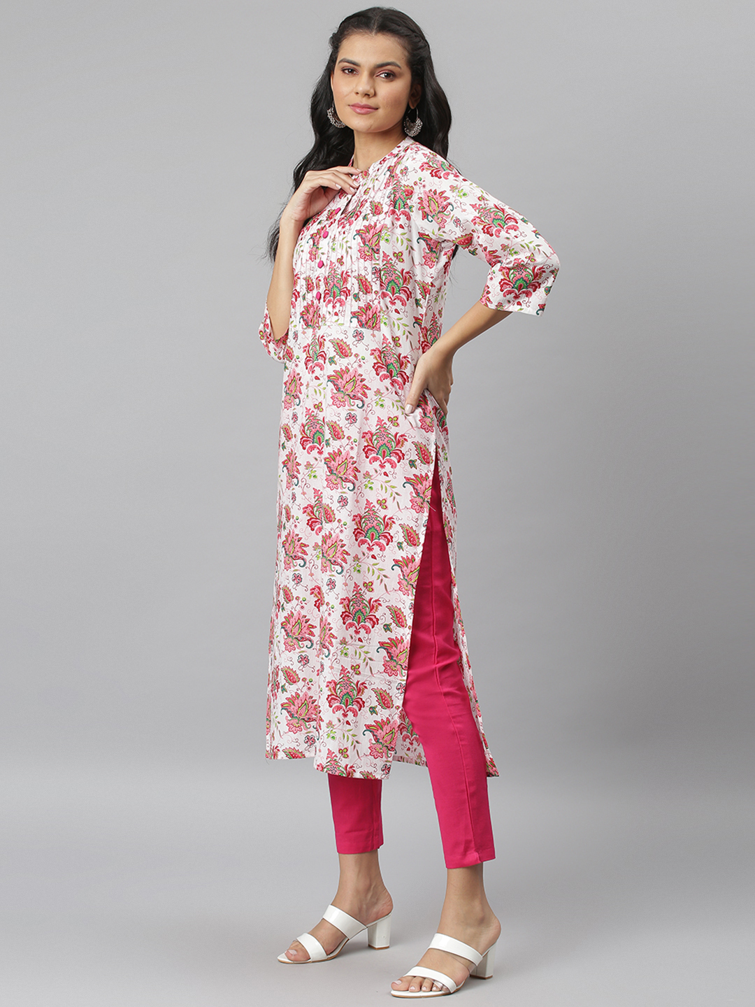 Women Printed Kurti - Cotton Fabric, Size S To Xxl, Multicolor Floral Pattern, 3-4th Sleeves, Quick Dry, Washable, Ethnic Style For Casual And Party Wear