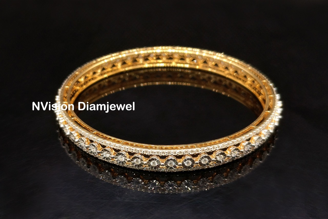Miracle Plate Tikli Setting Natural Diamond Etnic Bangle - Diamond Carat Weight: 3.49 Carat