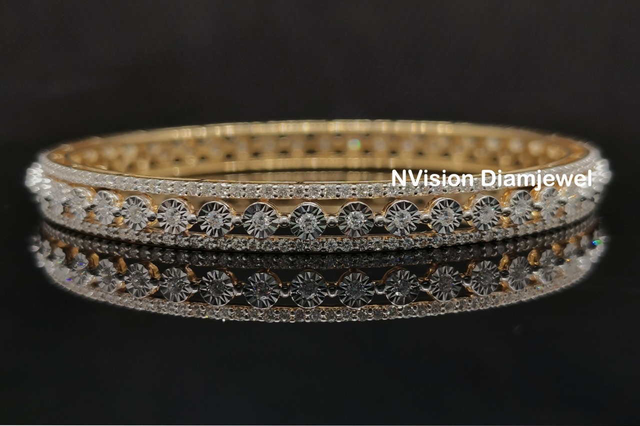 Miracle Plate Tikli Setting Natural Diamond Etnic Bangle - Diamond Carat Weight: 3.49 Carat