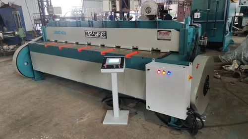 Mechanical Under Crank Shearing Machine - Heavy-Duty Steel, Precision Cutting Capability | Versatile Design for Various Materials, Ergonomic Operation