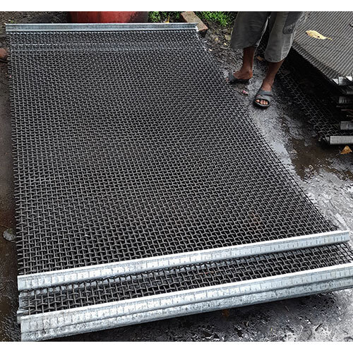 Vibrating Screen Mesh - Spring Steel & SS316, 0.5mm to 150mm Size Range, Silver Color, Square & Rectangular Hole Shapes, Customizable Specifications