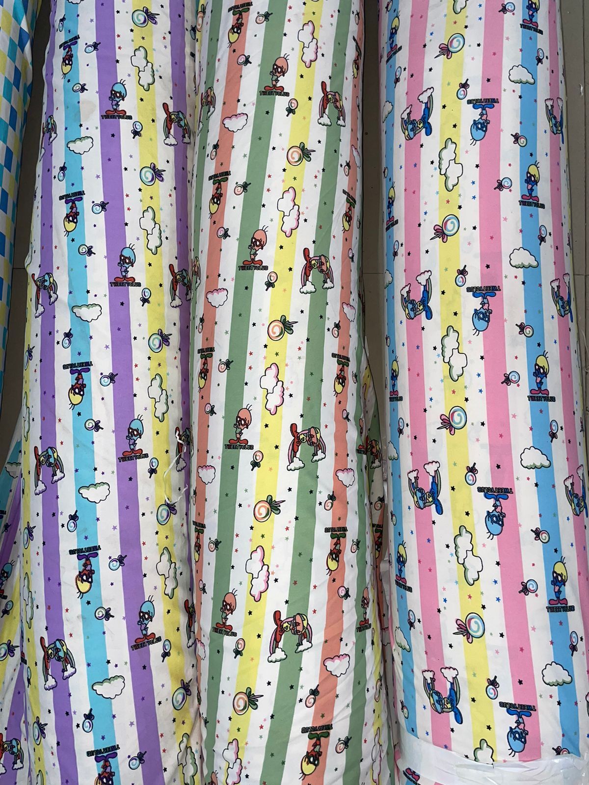 Snowfall Print Lycra Fabric