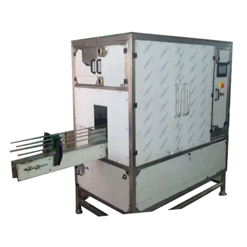 Automatic Liquid Filling Machine - Mild Steel, Silver Color | 220 Voltage, 300 kg Weight, 1 Year Warranty