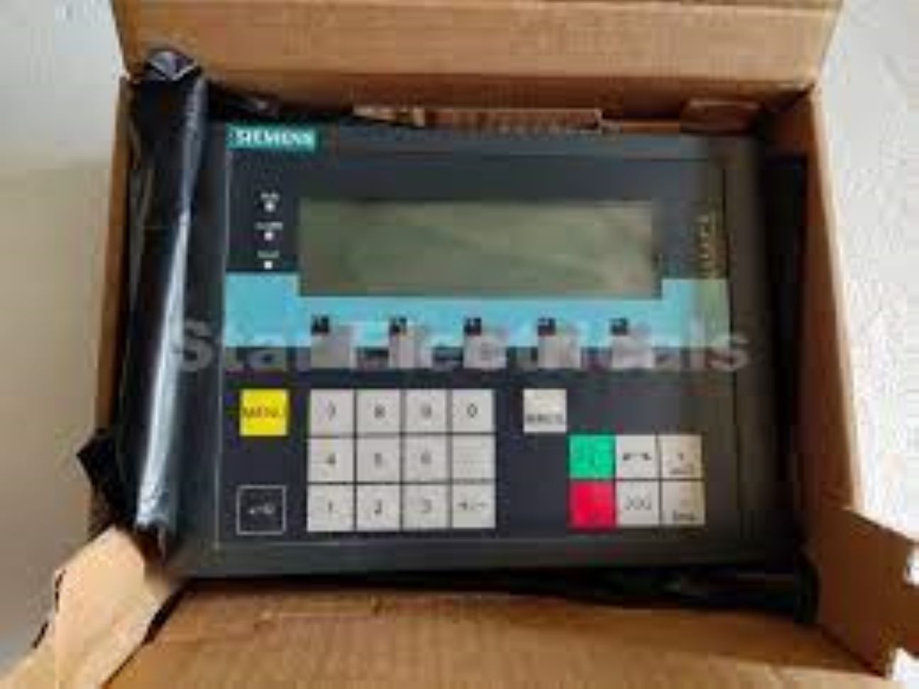 6sl3055-0aa00-4ca5-siemens Programmable Logic Controller - Dimension (L*w*h): 156 Mm Length