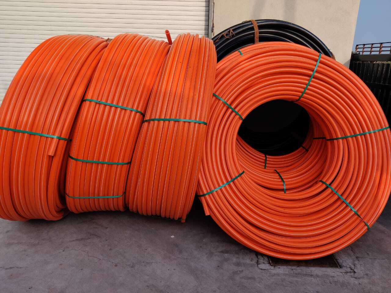 Waterboss High Quality Plb Duct Pipe - Hdpe, 20-90mm Diameter, 20-110m Length, Blue Color, 3.5mm Thickness, 1-year Warranty | Durable For Water Connection Applications