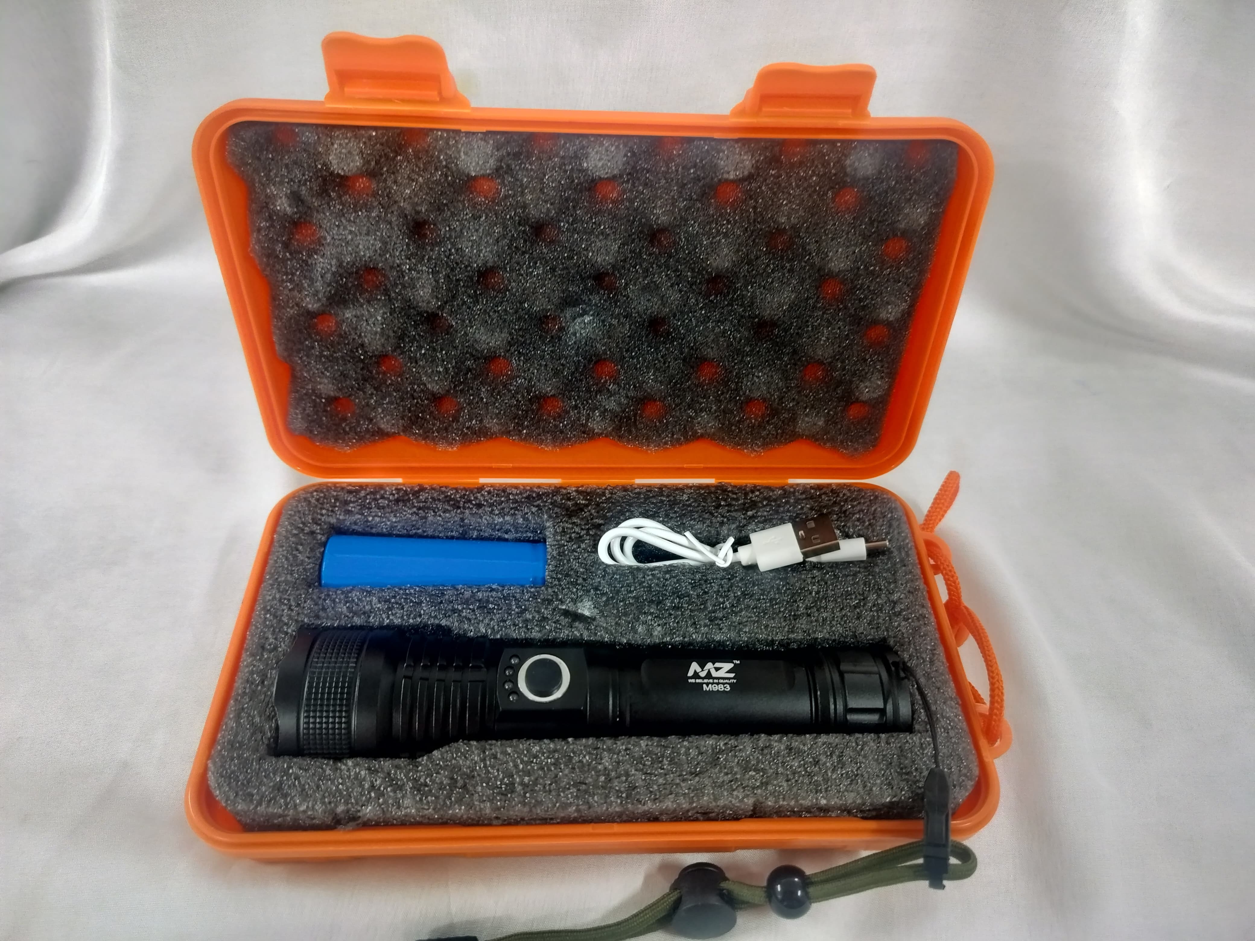 Mz Led Flashlight