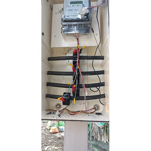 Distribution Transformer - Metal Build 440 Volt Rated Voltage | High Efficiency Three Phase 50 Hertz Frequency Reliable Power Distribution
