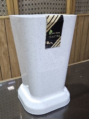 इनडोर प्लांटर