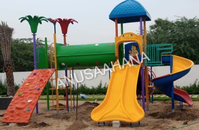 Multi Play Station Asmps 6 - Material: Frp