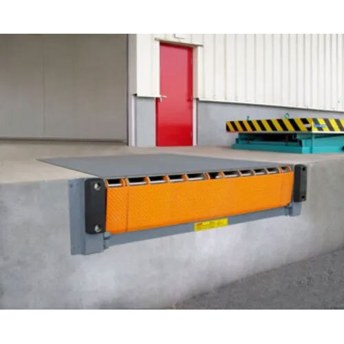 - फोरसेलिफत मटेरियल मूवमेंट्स