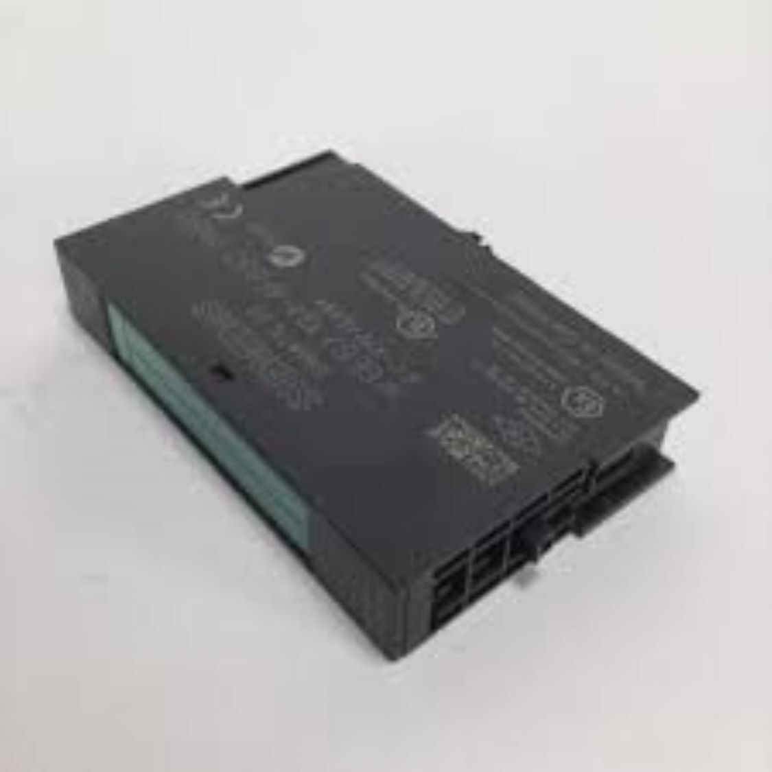 6es7134-4fb52-0ab0-siemens Programmable Logic Controller - Dimension (L*w*h): 5.20 X 1.50 X 8.10 Millimeter (Mm)