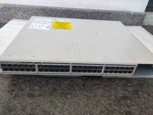 प्रयोग किया गया CISCO C9200-48P-E नेटवर्क स्विच बिक्री