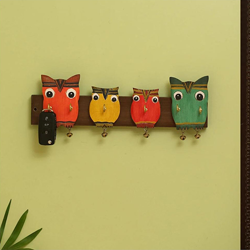 Brown Wooden Key Hanger