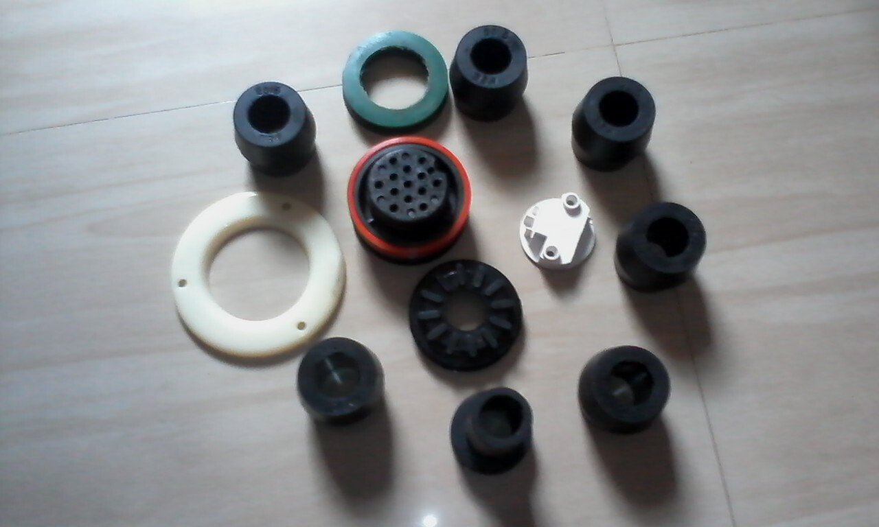 Rubber Bush - Rubber, 25x10mm | Elongation 150%, Shore A 60 Hardness, Vibration Dampening, Shock Absorption, Noise Reduction, Easy Installation