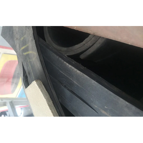 V Belt - High-Quality Rubber, Standard Size for Belt Conveyor Systems, Sleek Black Finish with Warranty