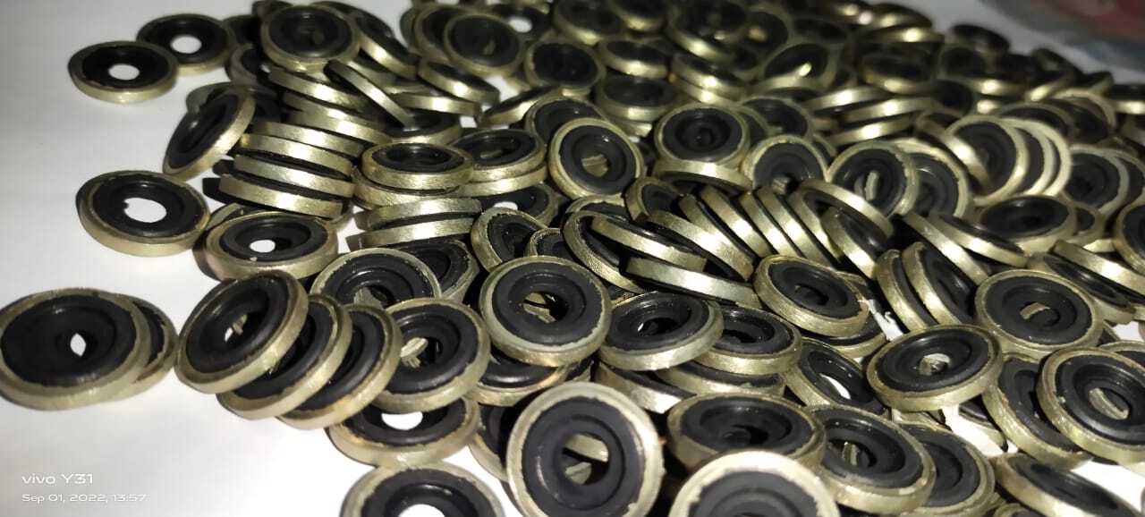 Oil Seals - Metal & Rubber, Variable Inner & Outer Diameter | Contamination Block, Leak Prevention, Lubricant Retention, System Longevity, Wear Reduction