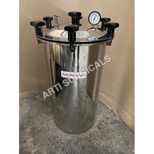 Vertical Laboratory Autoclave 18 X30 125 Liters - Color: Silver
