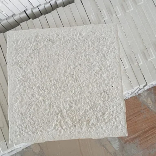 10 इंच X 10 इंच मौसमरोधी टाइल्स