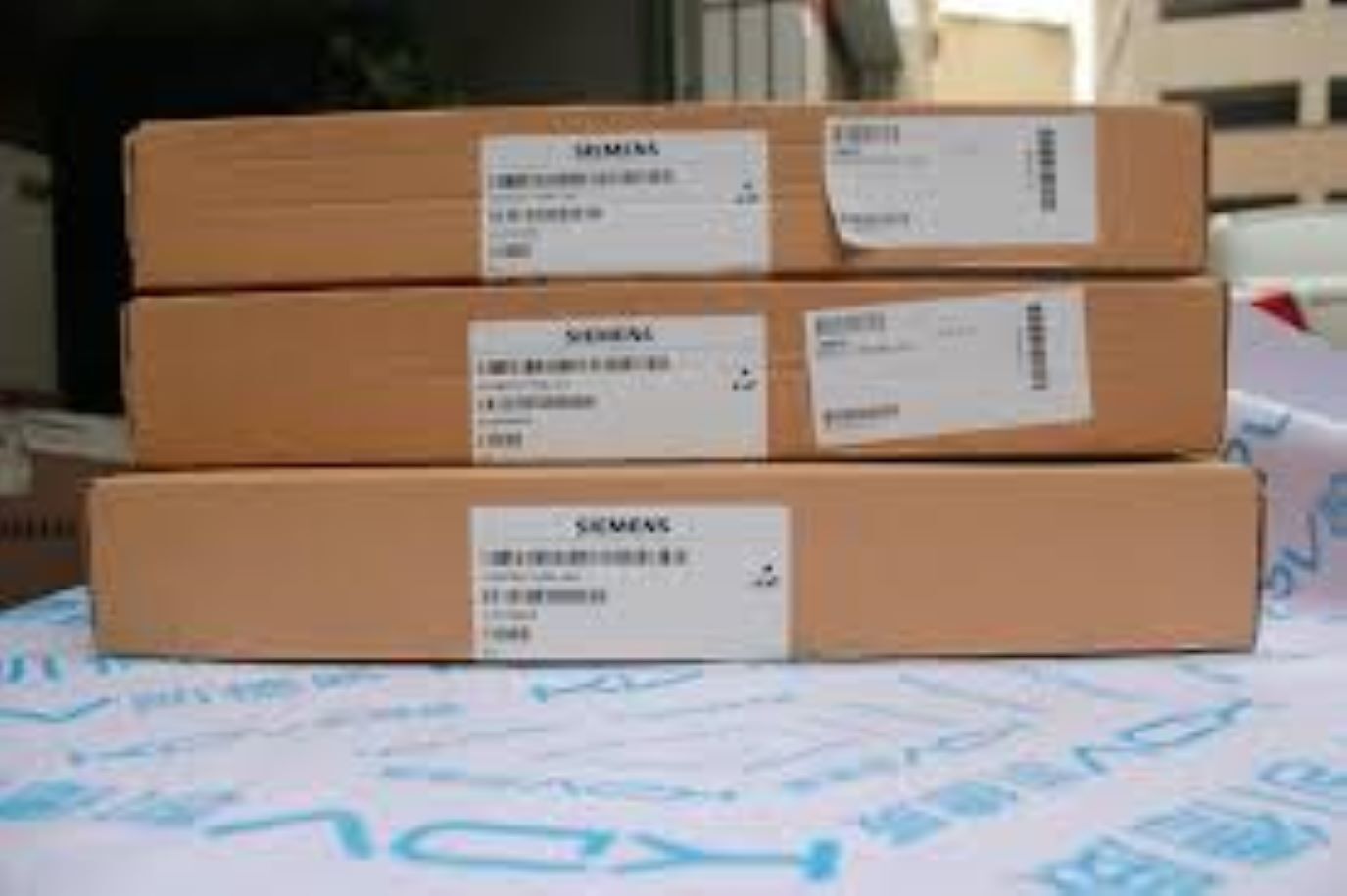 6se7031-2hf84-1bg0-siemens Programmable Logic Controller - Dimension (L*w*h): 45 X 10 X 10 Cm Centimeter (Cm)