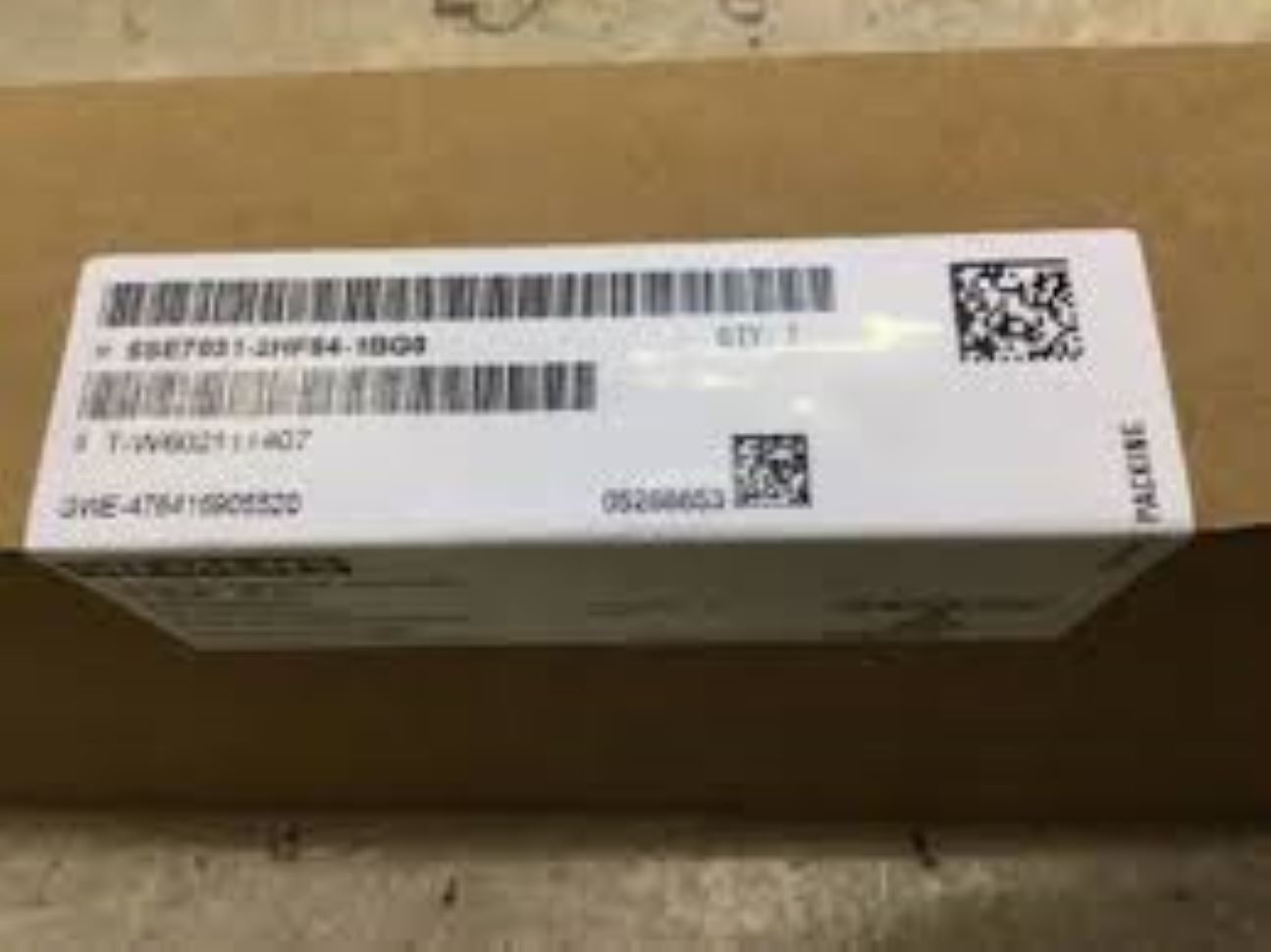 6se7031-2hf84-1bg0-siemens Programmable Logic Controller - Dimension (L*w*h): 45 X 10 X 10 Cm Centimeter (Cm)