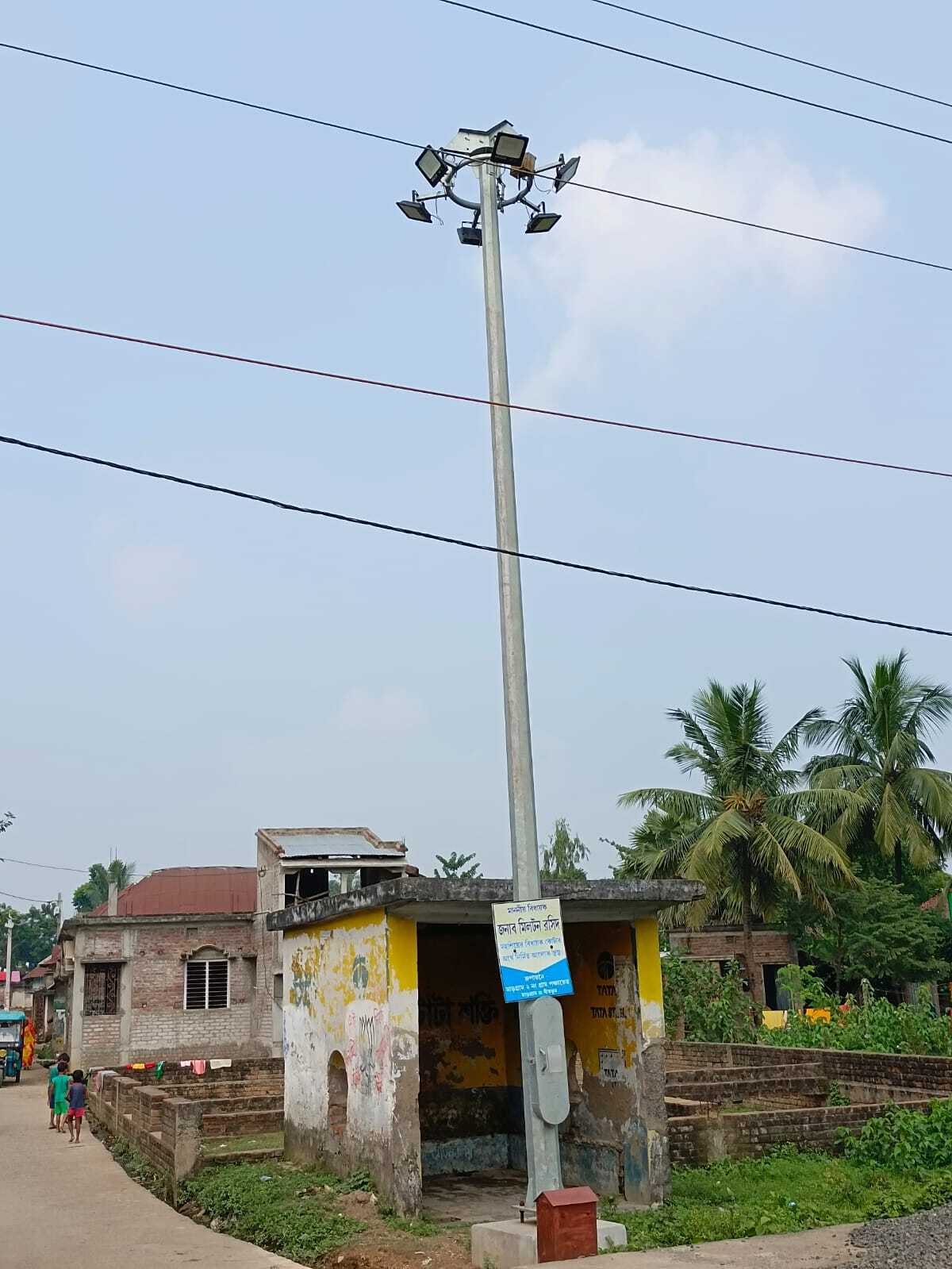 High Mast Lighting Pole - Hot Dip Galvanized 20 Mtr Length Silver Color | Optimal Weight Minimal Maintenance Brilliant Durability