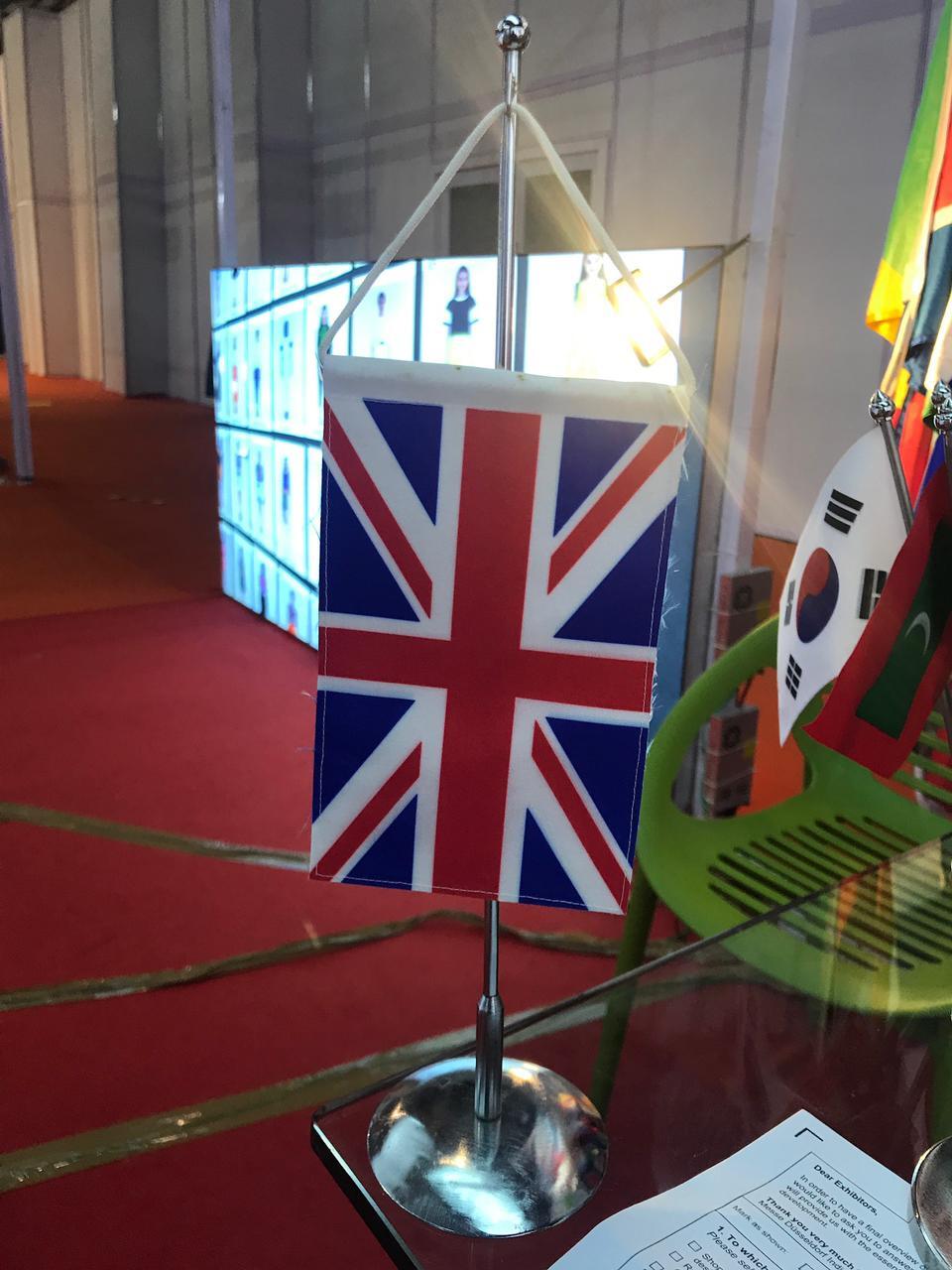 Drop Down Table Flag - Flagpole Material: Plastic