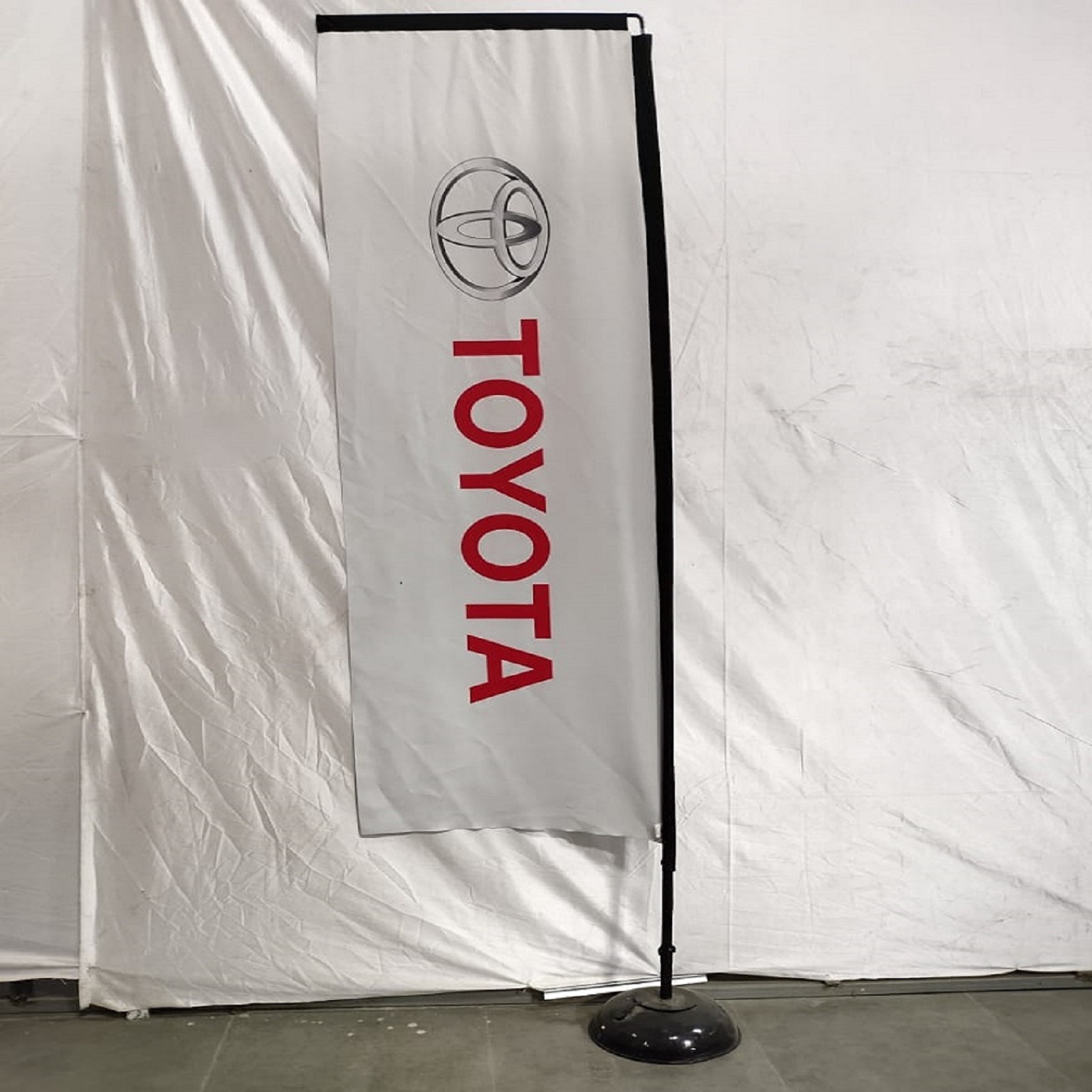 Printed Promotional Flags - 110gm Durable Polyester, 2x6ft To 4x8ft Customizable Sizes, Aluminium & Fiberglass Poles, Versatile Base Options For Indoor/outdoor Use