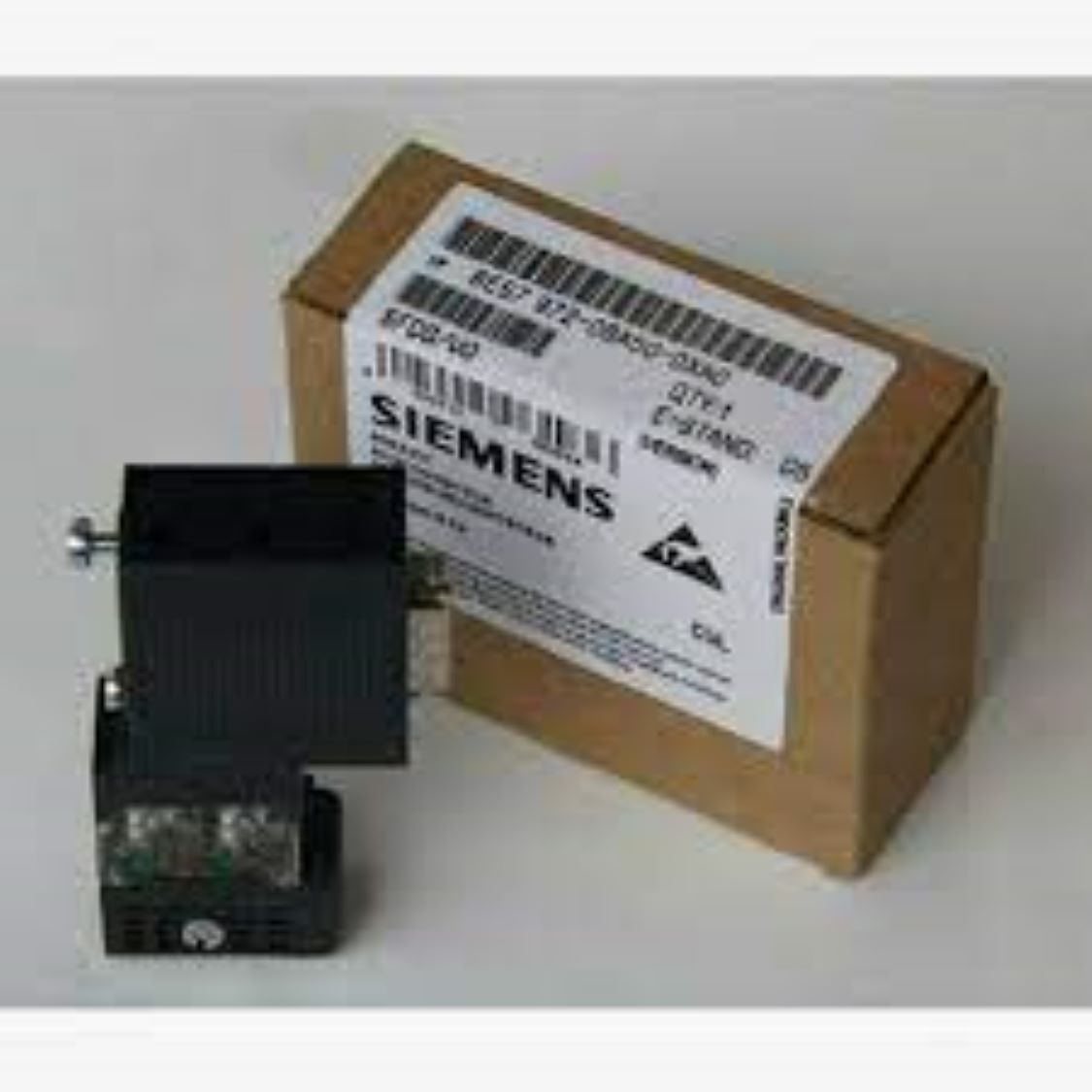 6es7923-0ba50-0cb0-siemens Programmable Logic Controller - Dimension (L*w*h): 29.00 X 29.00 X 6.00 Millimeter (Mm)