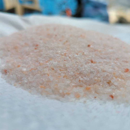 White / Pink 1 To 3 Mm Rock Salt