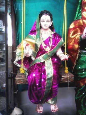 FRP की मूर्ति