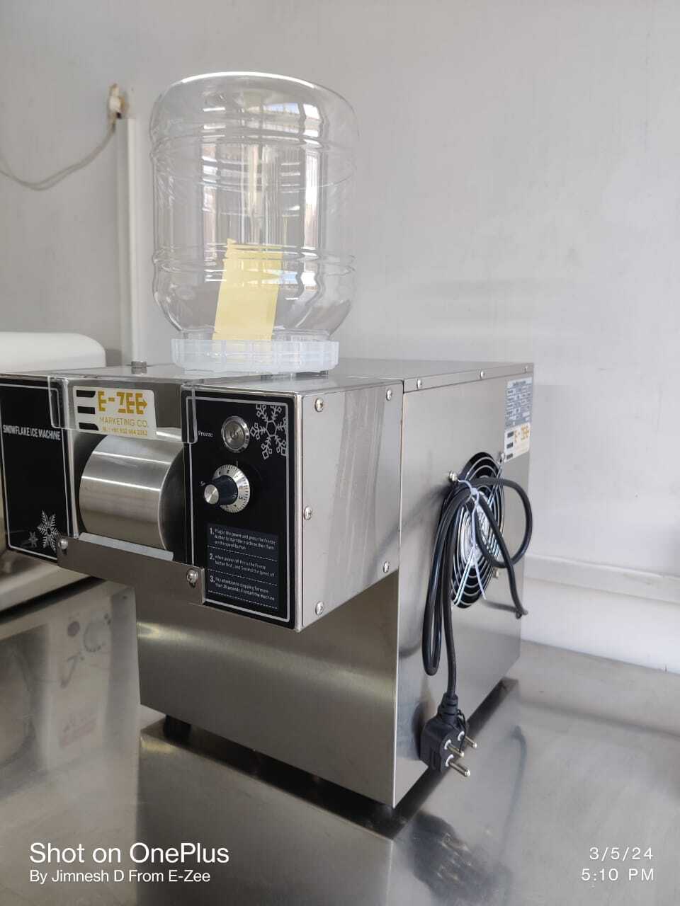 Korean Ice Flake Machine - Color: Silver