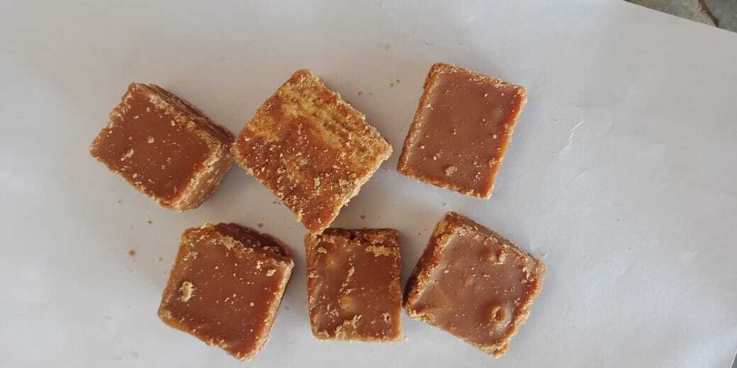 Brown Organic Jaggery Square