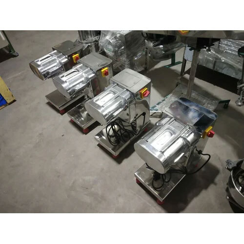 फाफड़ा बनाने की मशीन (छोटी)