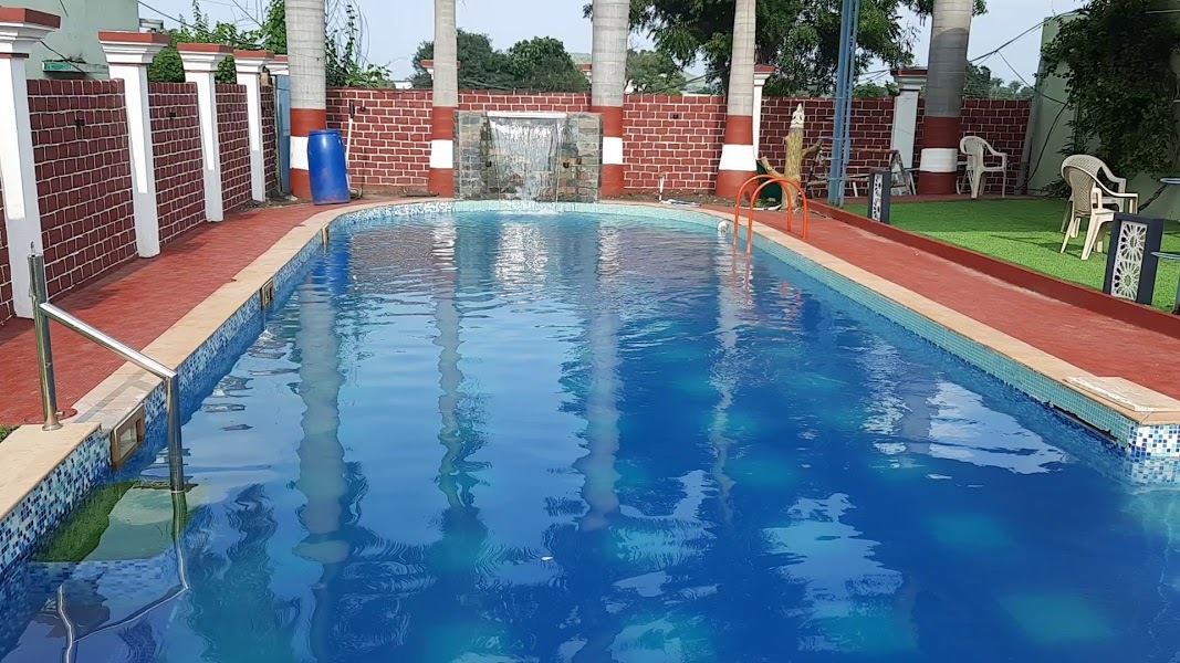 Hotel Swimming Pool Construction Service
