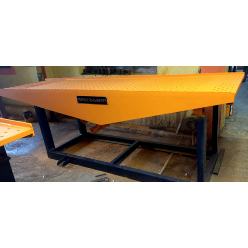 Stainless Steel Vibro Setup For Paver Blocks Making Table