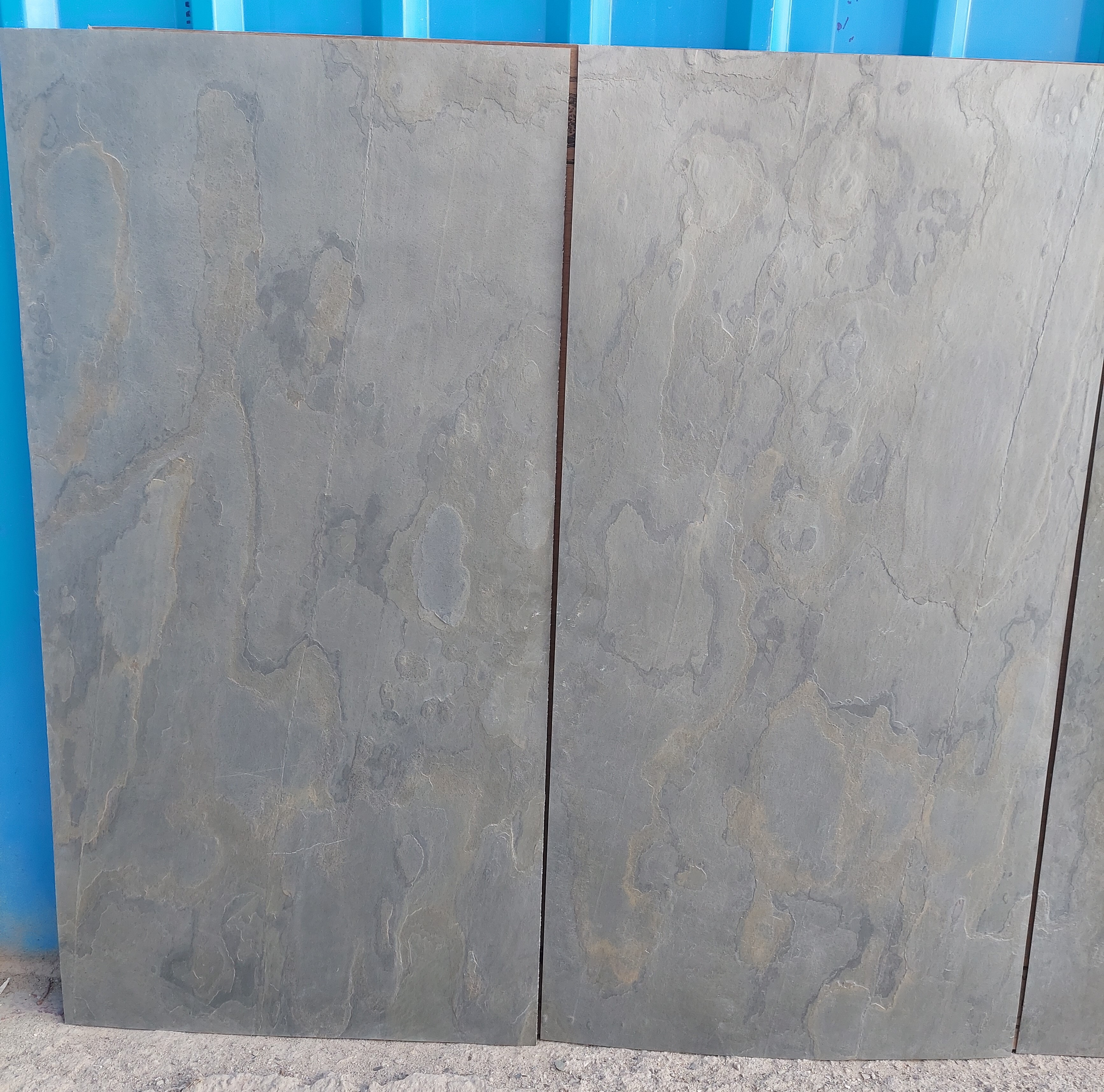 Slate California Gold Flexible Stone Veneer - Size: 1220x610 Mm